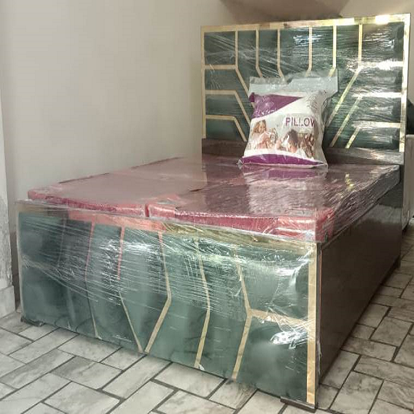 RZ Imperial Luxe Upholstered Bed